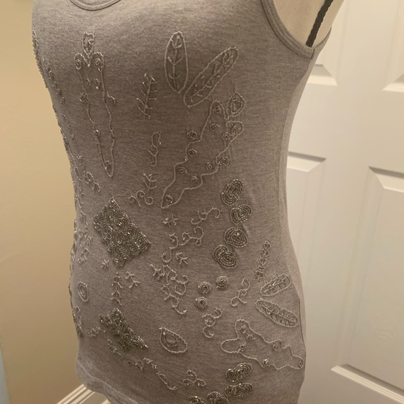 Gray beaded tank top - Picture 6 of 8